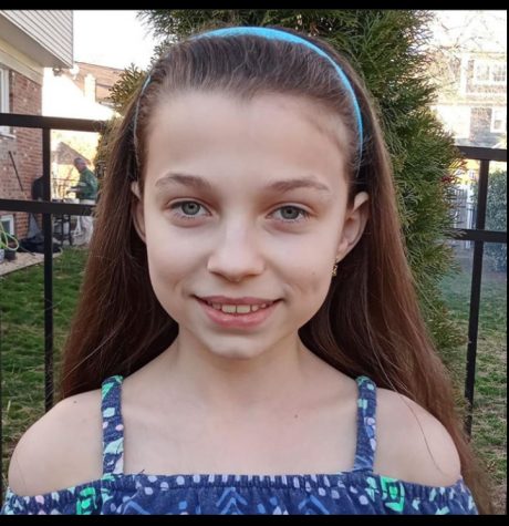 Photo of Hannah Hollosi
