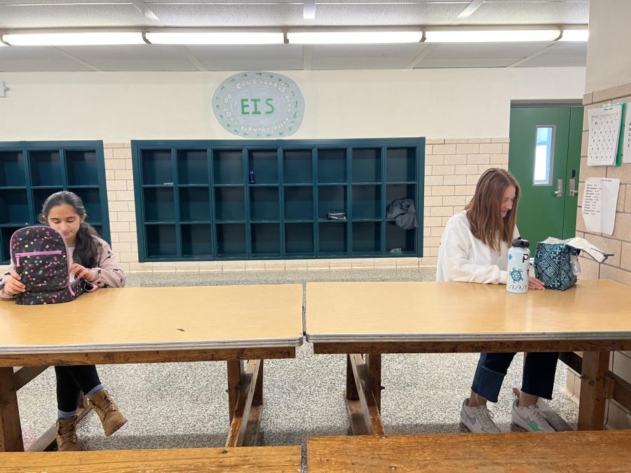 Students were sitting six feet apart during lunch due to Covid precautions.