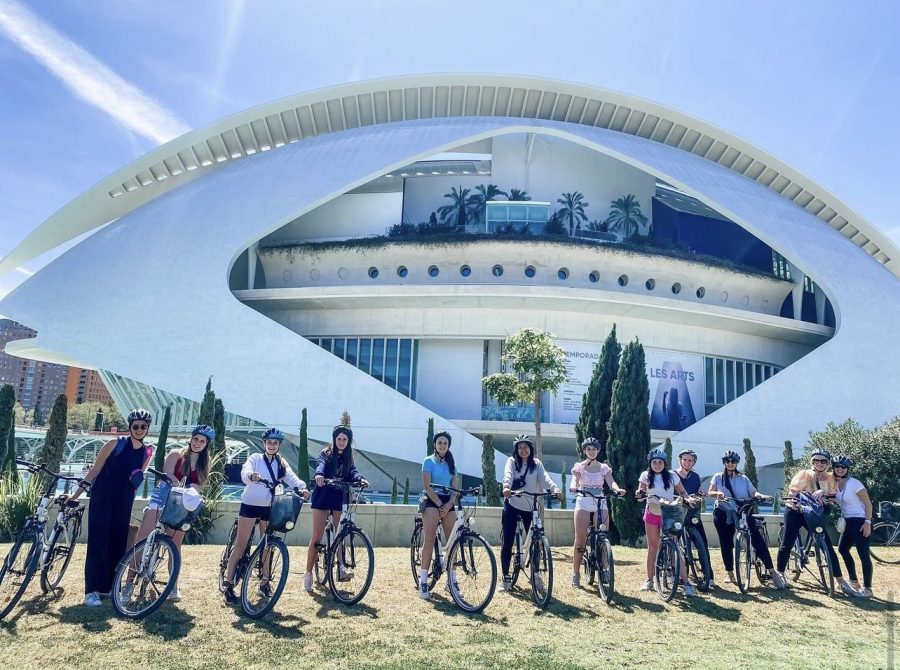 8th grade students visiting the City of Arts and Science on bicycles.